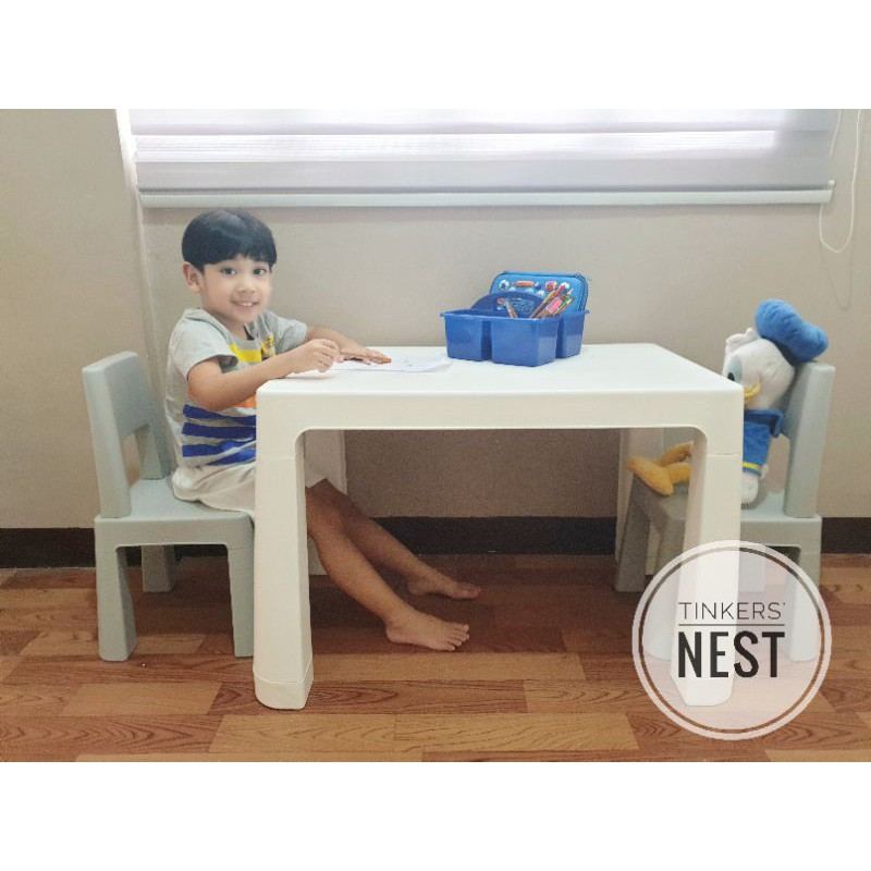 little boy table and chairs