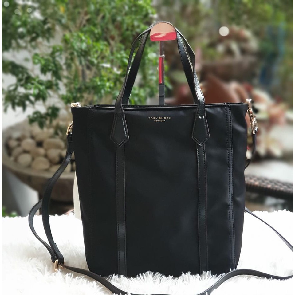 tory burch perry tote black