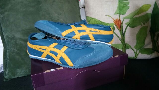 onitsuka blue yellow