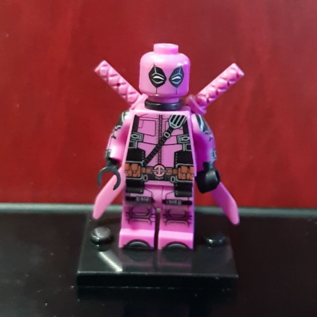 lego pink minifigure