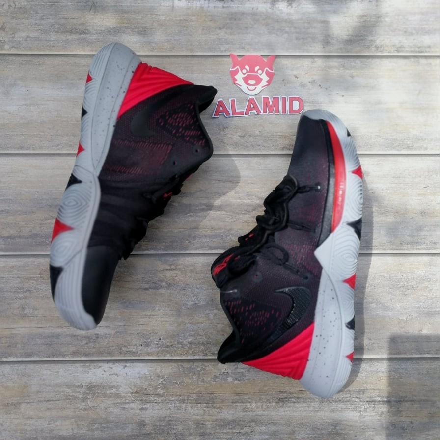 Nike Men 's Kyrie 5 Basketball Shoes Buy Online in Guam