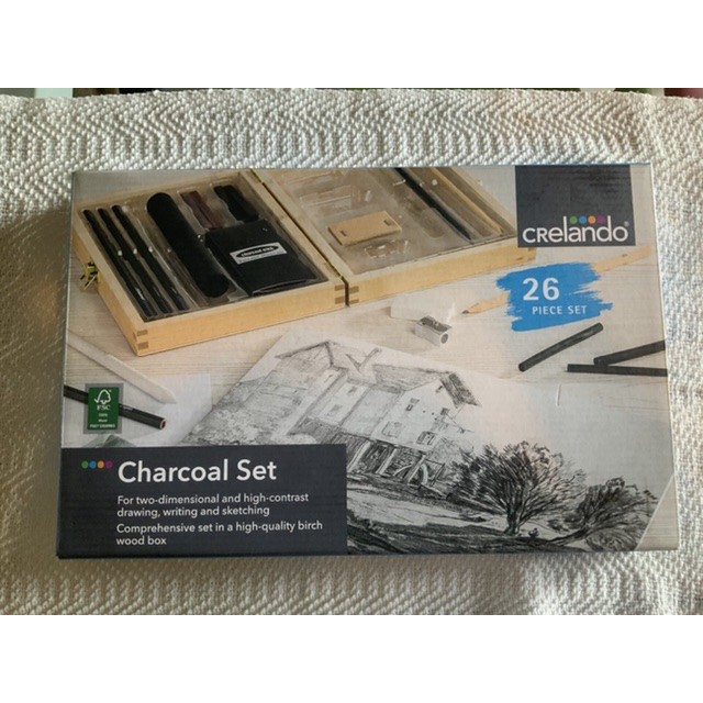 26 pieces Crelando Charcoal  Art Set drawing sketching wooden box new unused 