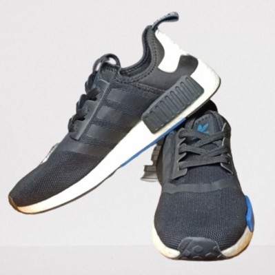 adidas nmd r1 boost black