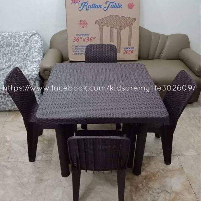 table chair set plastic