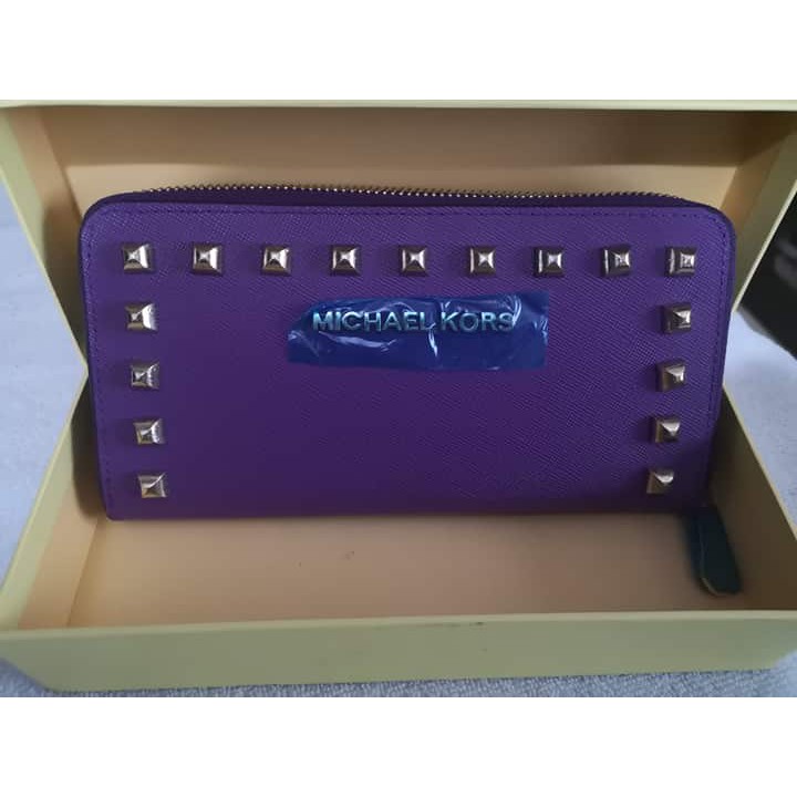 michael kors violet wallet