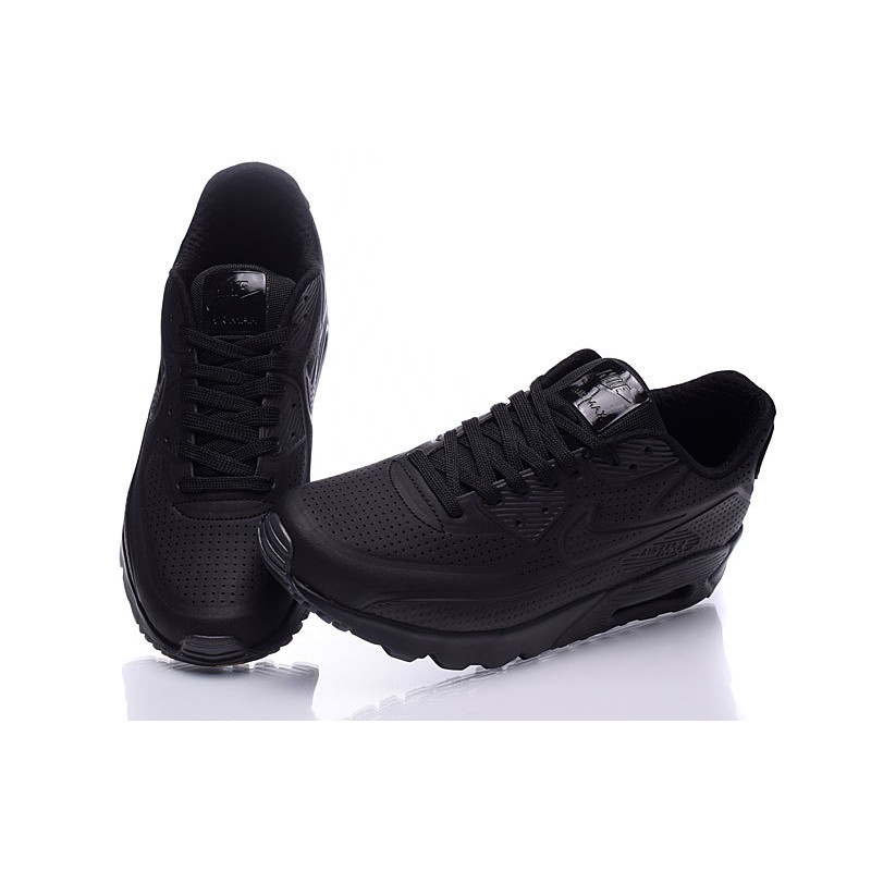 pure black running shoes