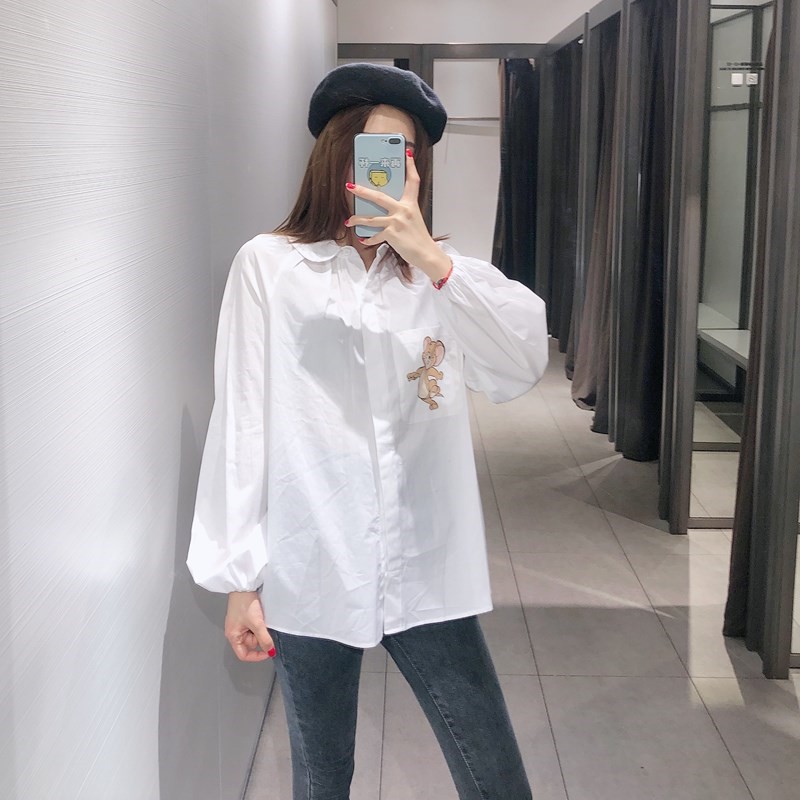 white shirt with jeans women