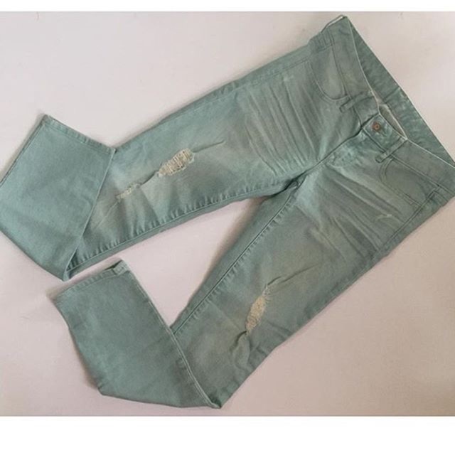green shade jeans