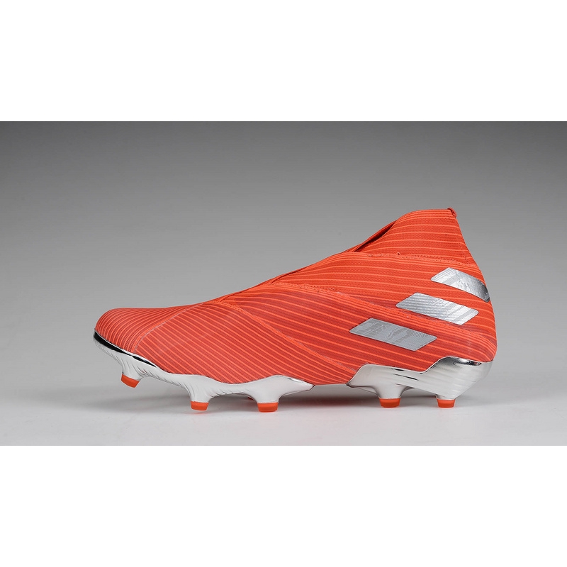 cleats without laces