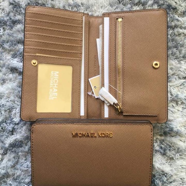 Michael Kors Bundle Selma Satchel & Jet Set Travel Slim Bifold Wallet or  Indie Item | Shopee Philippines