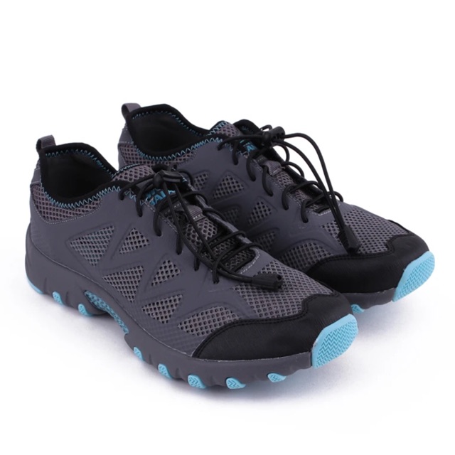 world balance hiking shoes