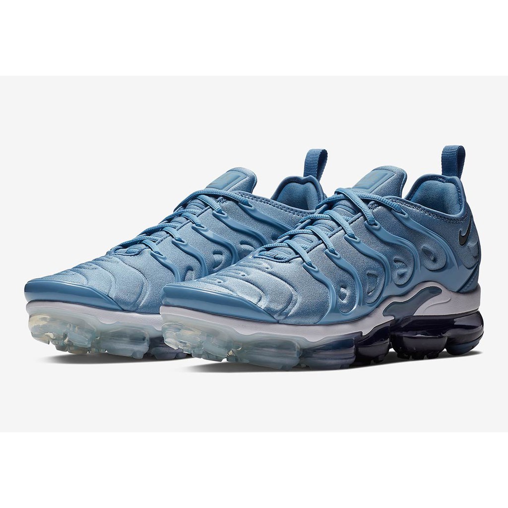 nike vapormax plus light current blue