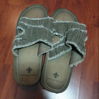 mens slippers size 11