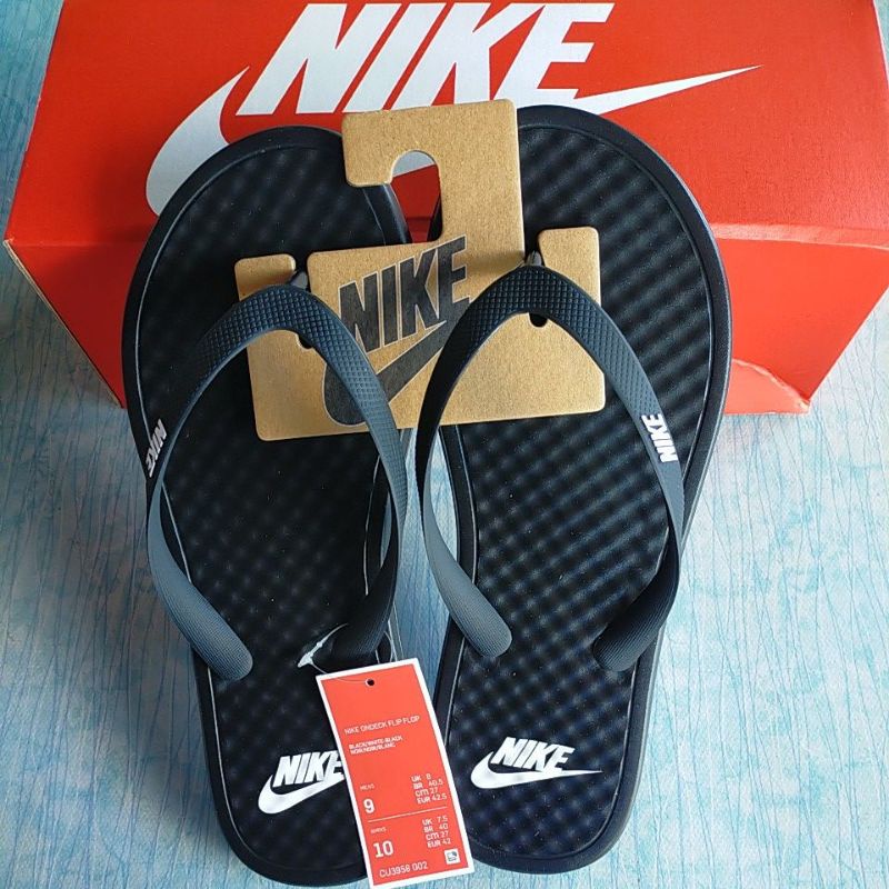 nike on deck flip flops