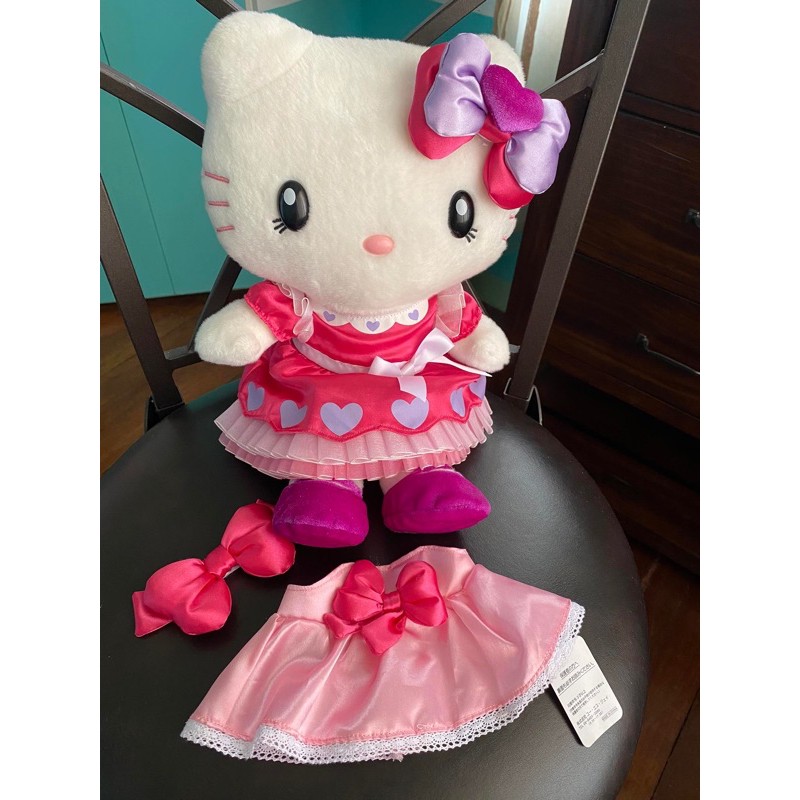 hello kitty universal studios plush