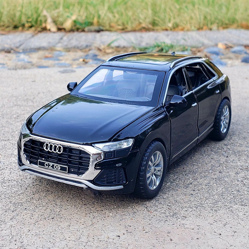 audi q8 miniature