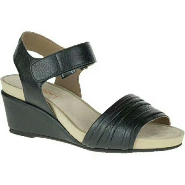 hush puppies platform sandals