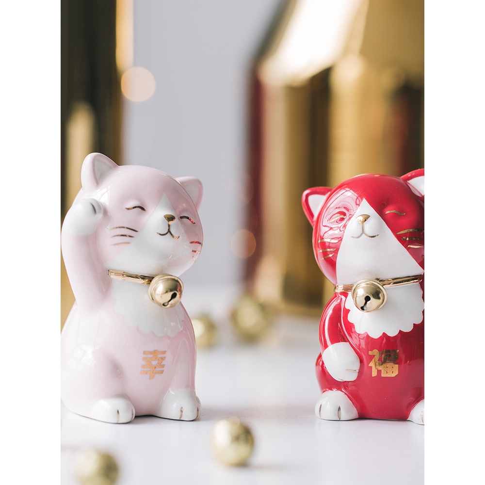 small lucky cat