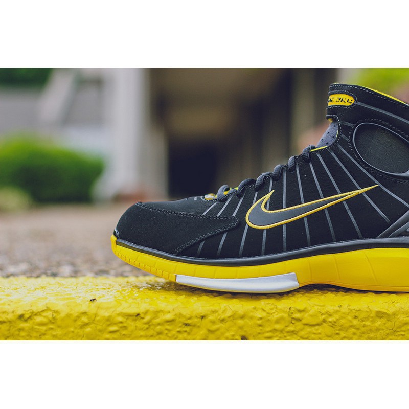 black and yellow huarache 2k4