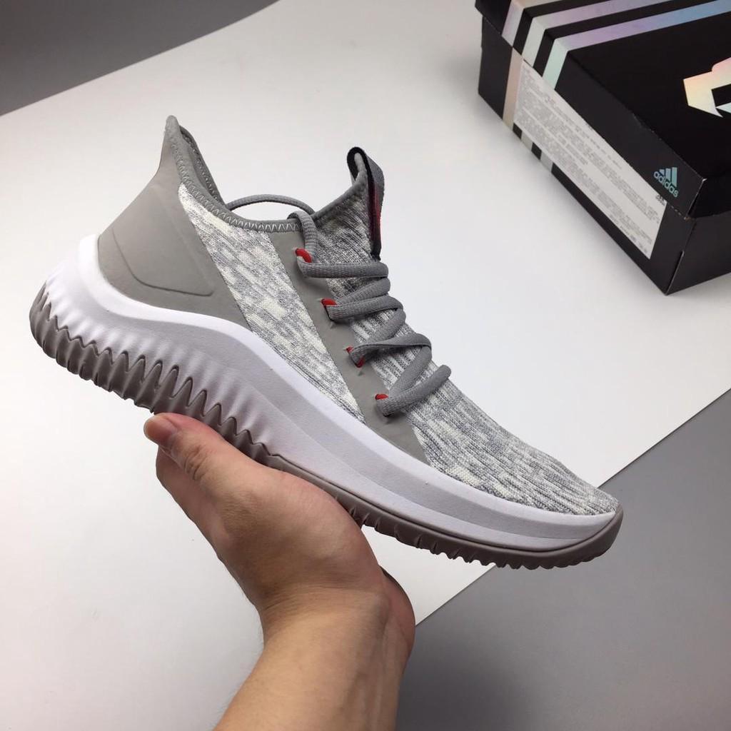 dame dolla on feet