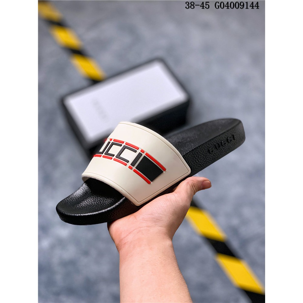 gucci tiger slides mens