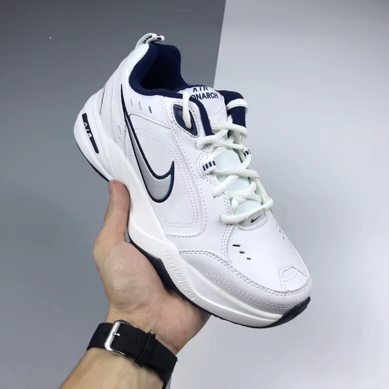 nike air monarch woman