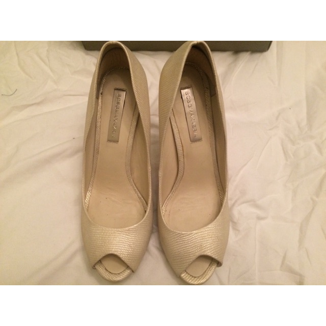 bcbg gold heels