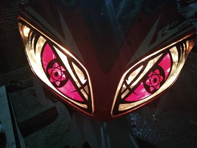 r15 v2 modified with projector lights