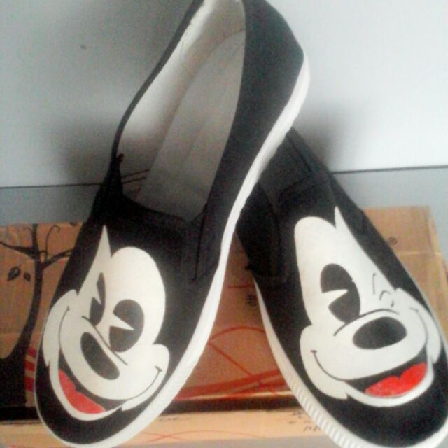 mickey mouse slip on