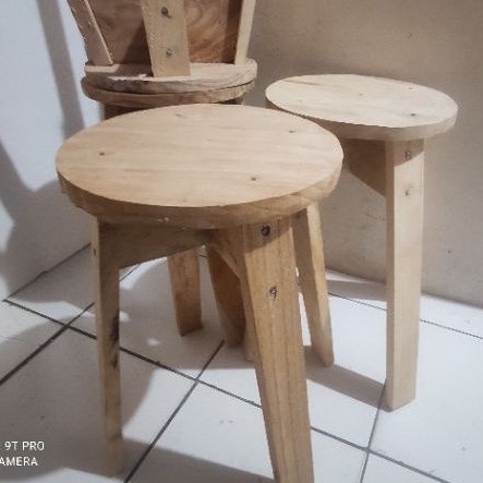 Wooden Stool / Upuan na Kahoy / Wooden Chair / Stool na Gawa sa Kahoy
