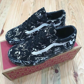 vans snoopy negro