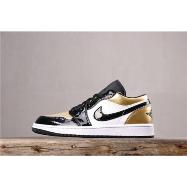 jordan 1 low gold toe