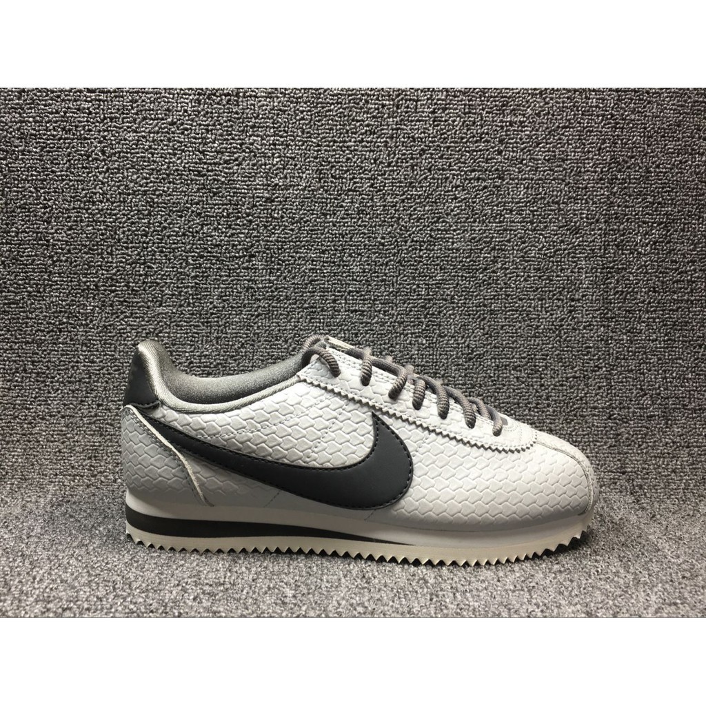 nike cortez white and black women
