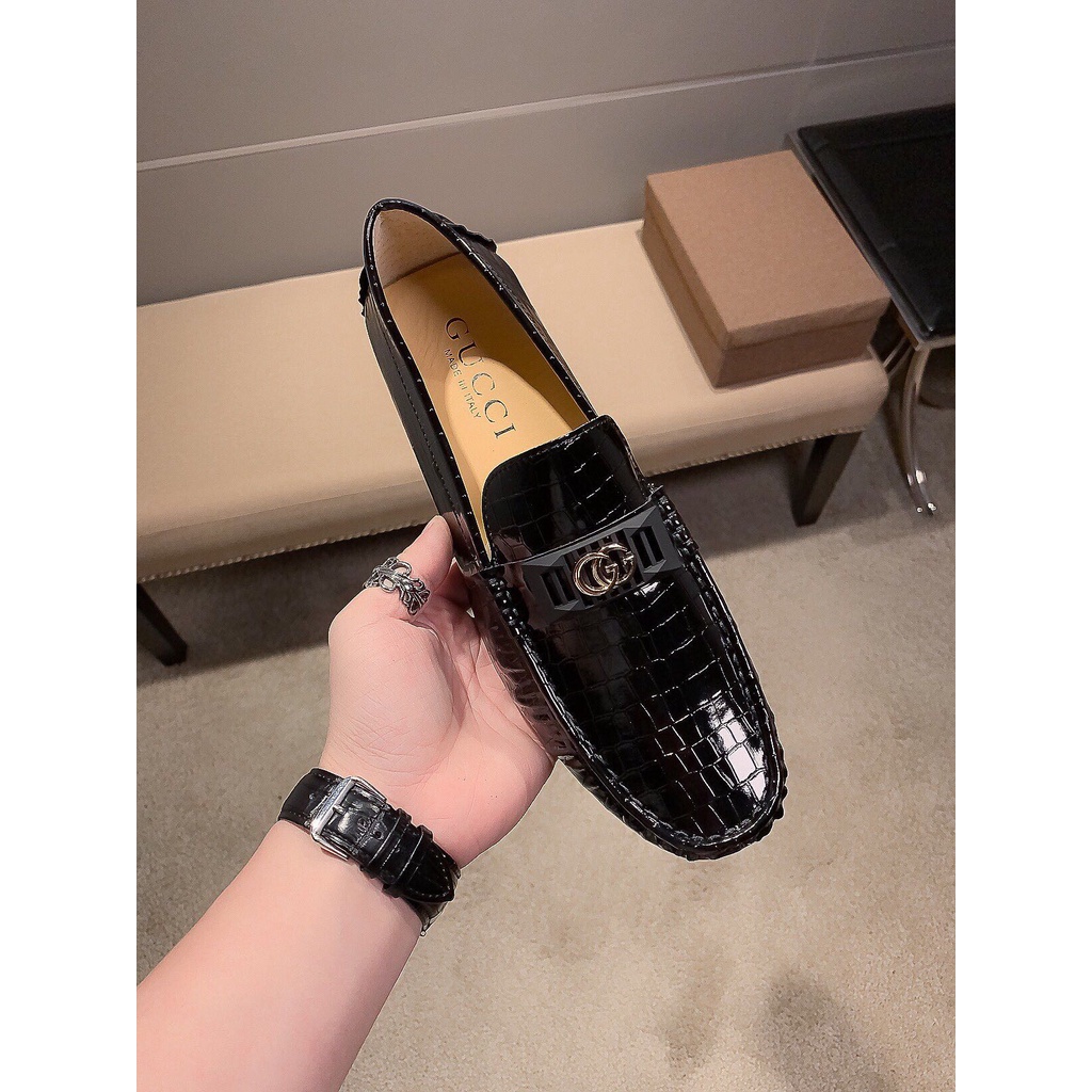 Size 45 in gucci shoes