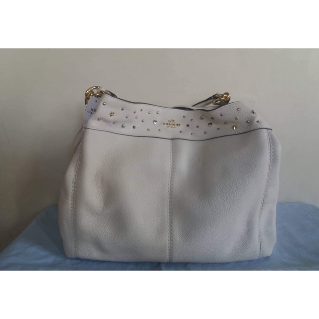 white leather shoulder bag