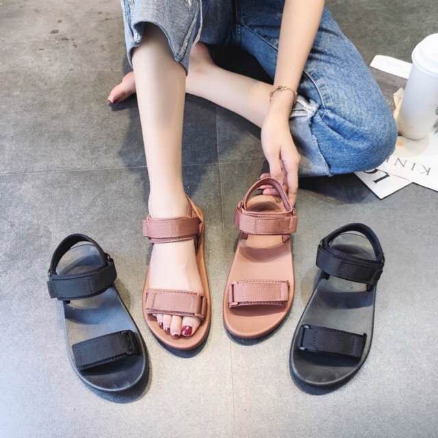 women's beach sandals sale