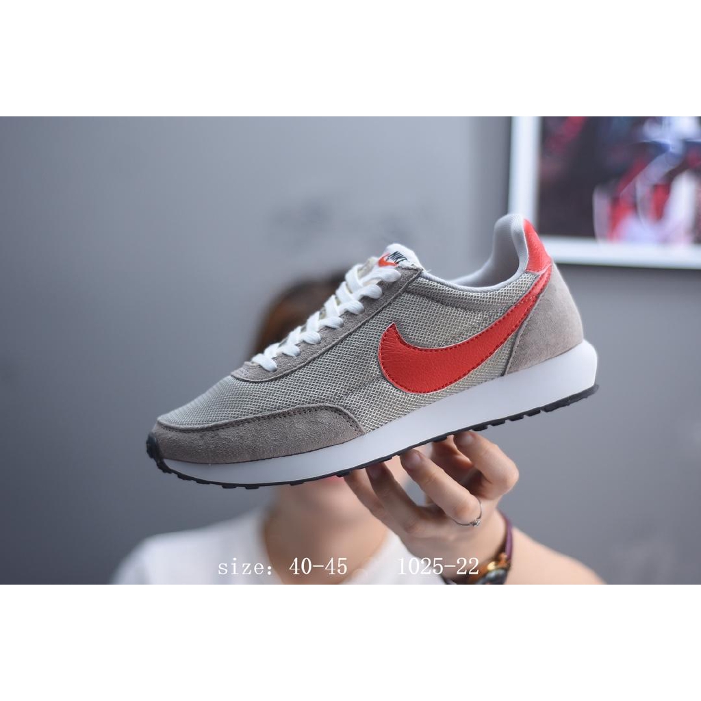 nike tailwind og