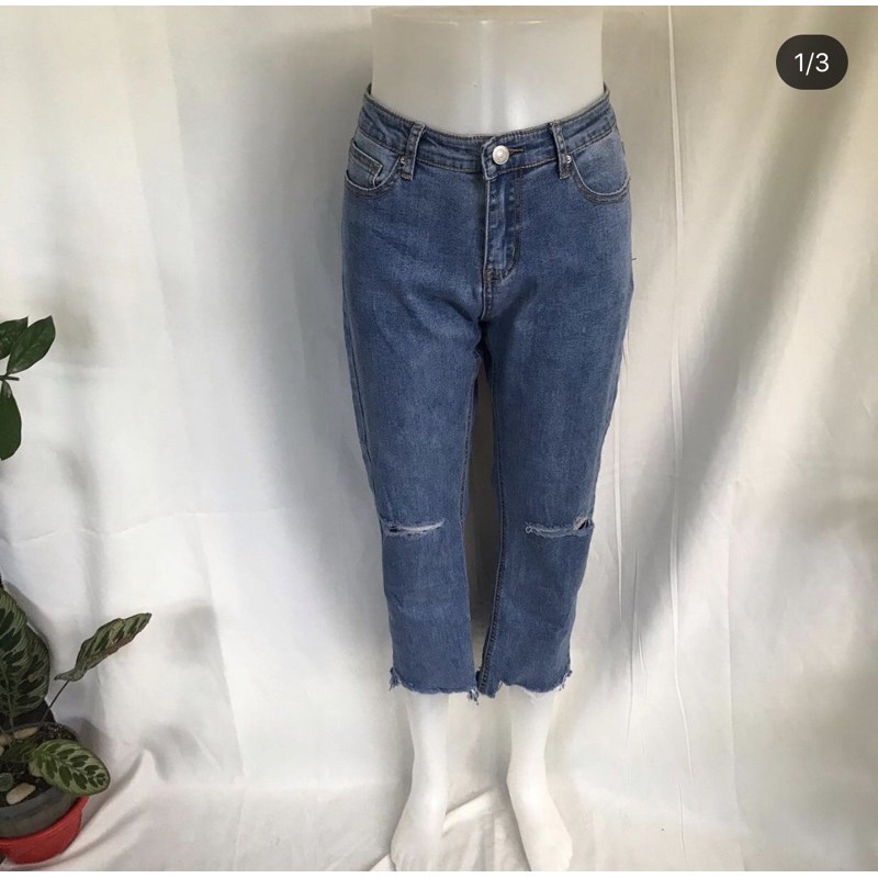 do mom jeans stretch