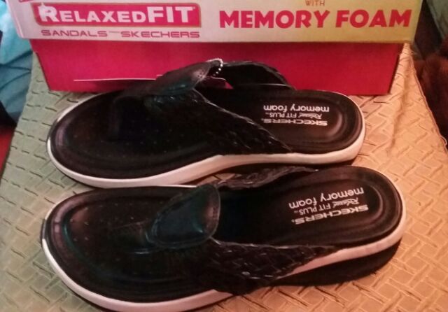 sandali skechers memory foam