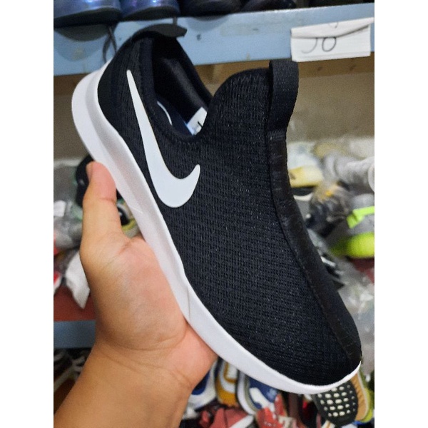 nike viale slip