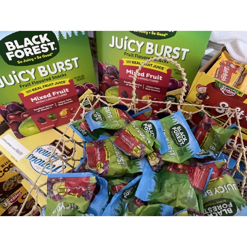 ブラックフォレストジューシーセンターフルーティーメドレーミックスフルーツスナック 2.25オンスバッグ 48カウント Black Forest
