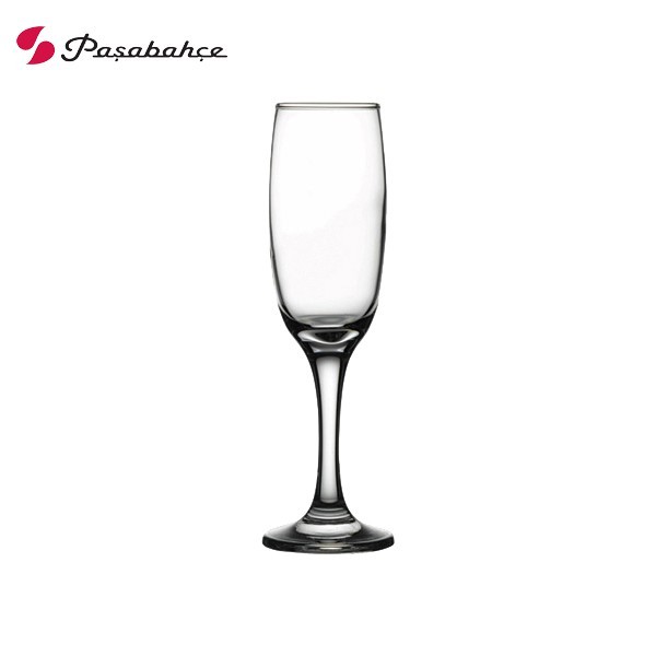 champagne flute capacity