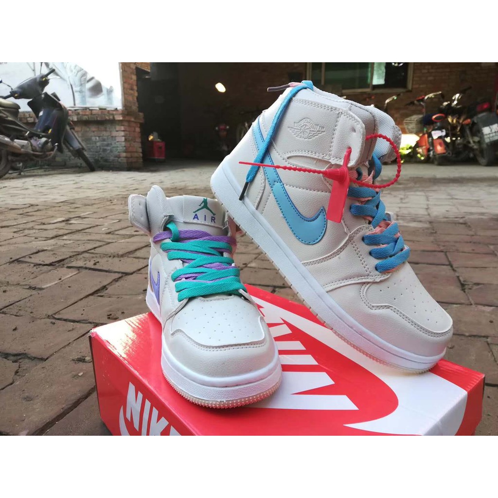 high cut nike shoes ladies