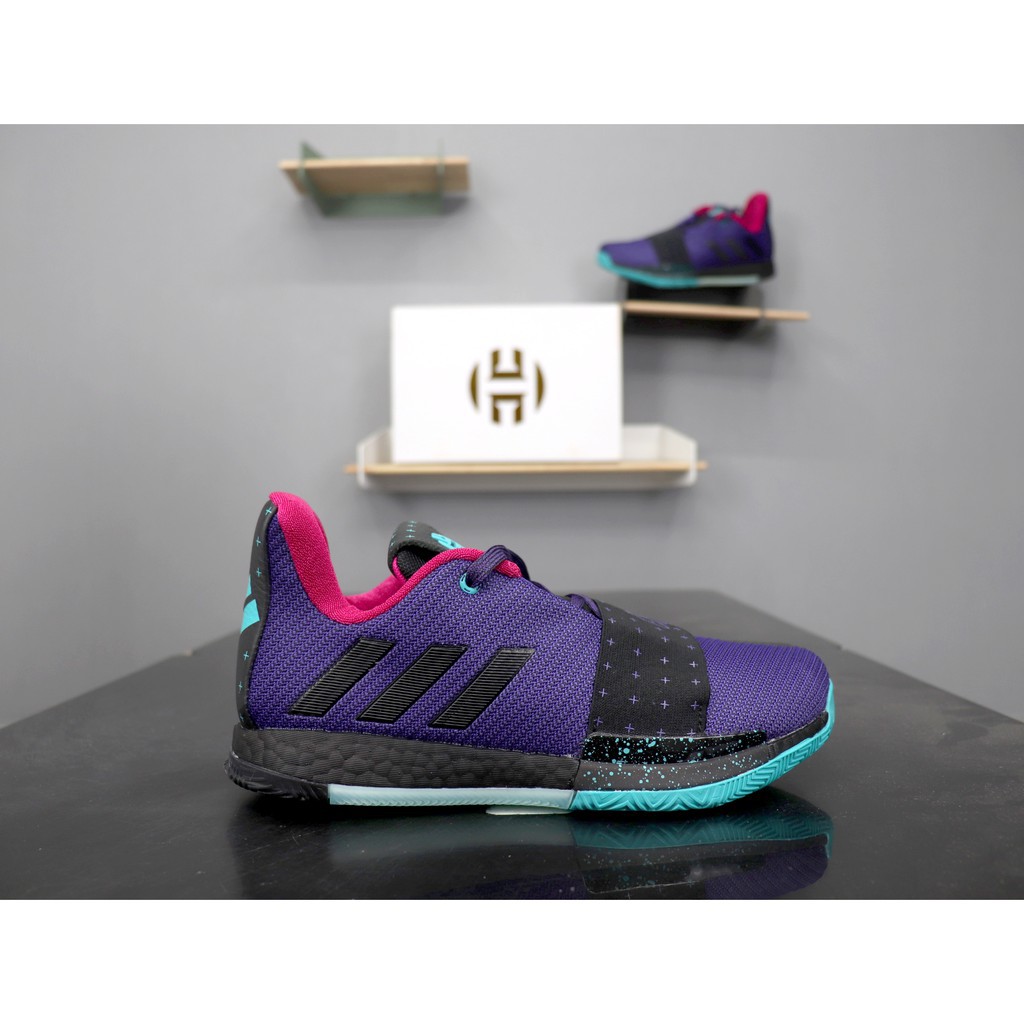 light purple running shoes