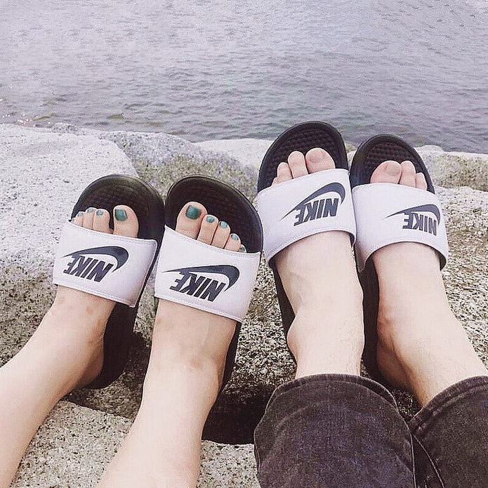 nike slippers for girl
