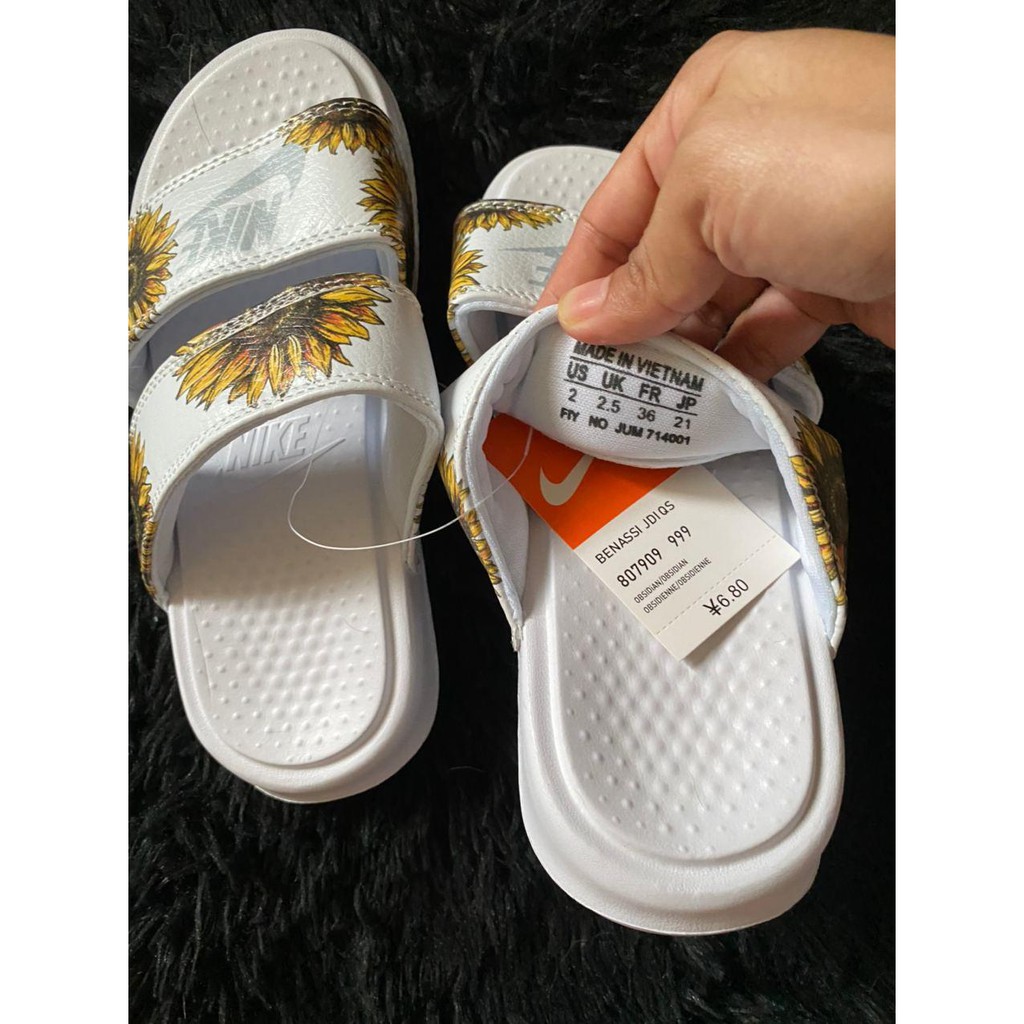 nike womens slides two straps
