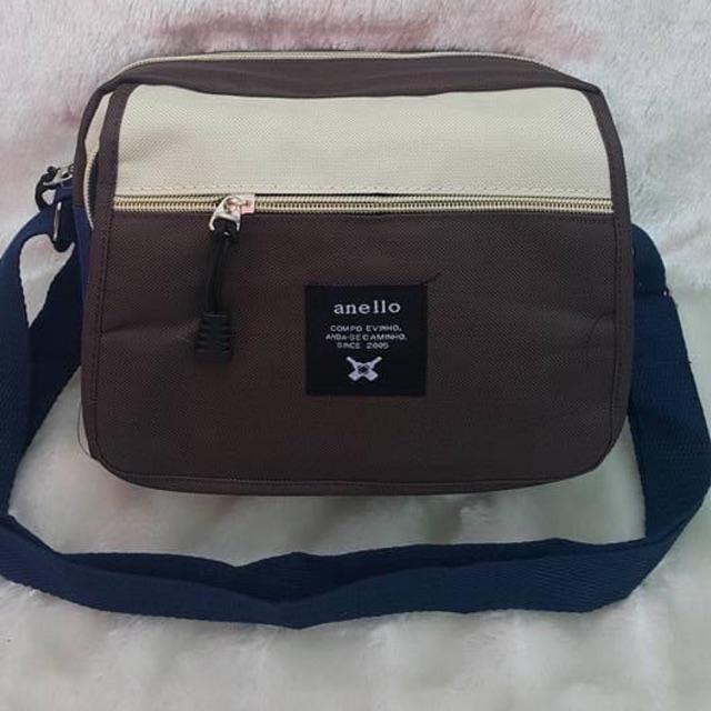 sela crossbody bag