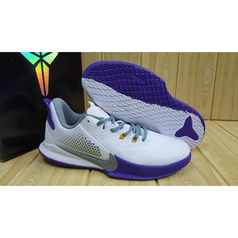deals on tennis shoes