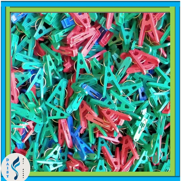 Sipit ng Damit 1kilo/pack plastic clothes clips | Shopee Philippines