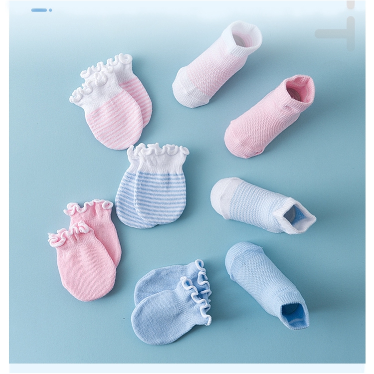 baby gloves and socks